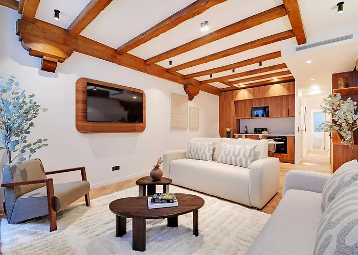 Luxury In The Heart Or Paris-Notre Dame